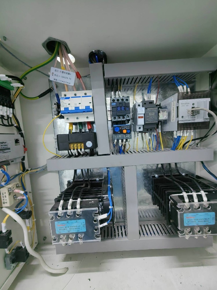 固态继电器与电力调整器区别？