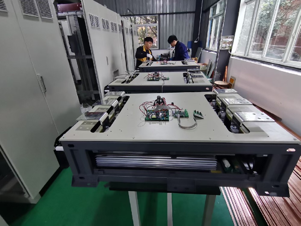 电力调整器在对多组加热丝进行节造时，可能会出现哪些故障？若何进行故障排除？