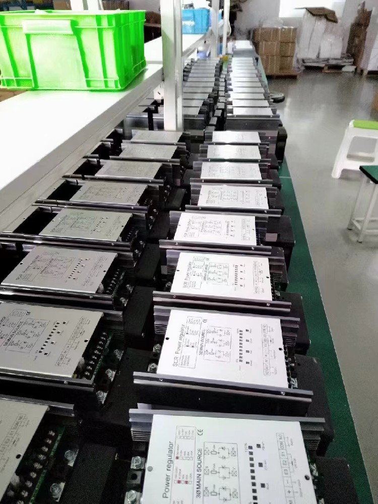 多台电力调整器同时使用时，相互之间产生电磁滋扰，导致部门设备工作异常，若何解除滋扰？